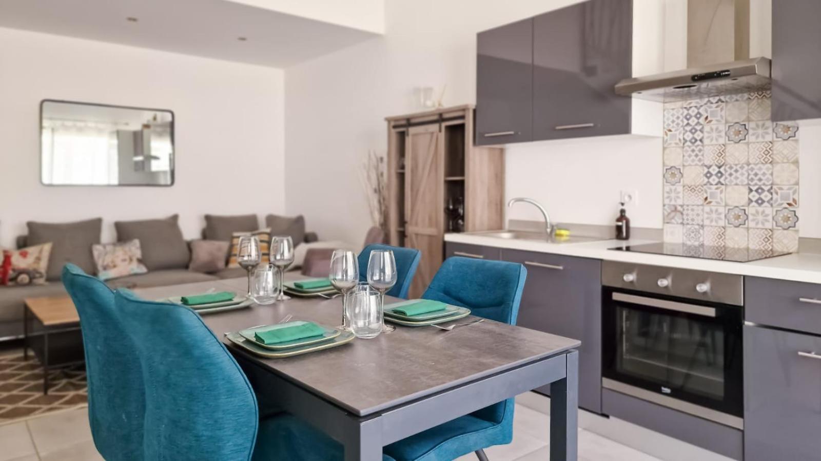 Appartement Plein Centre Bernis Экстерьер фото