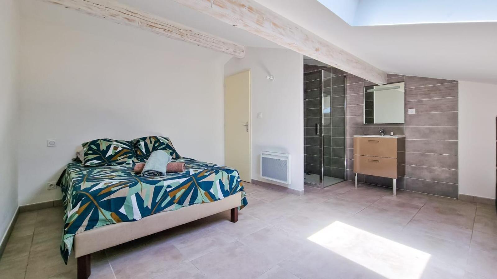 Appartement Plein Centre Bernis Экстерьер фото